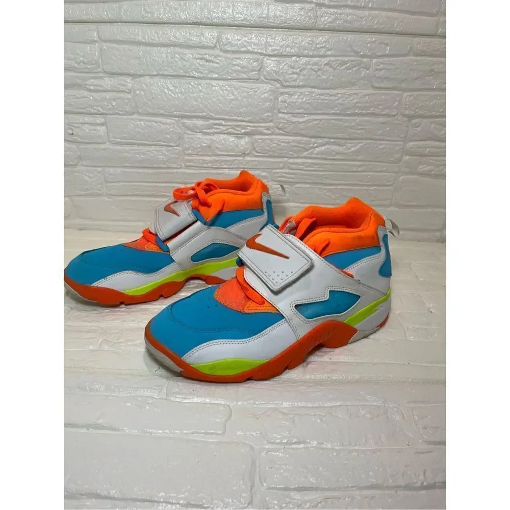 Nike | Shoes | Nike Diamond Turf 2 Size65y | Poshmark display picture 1